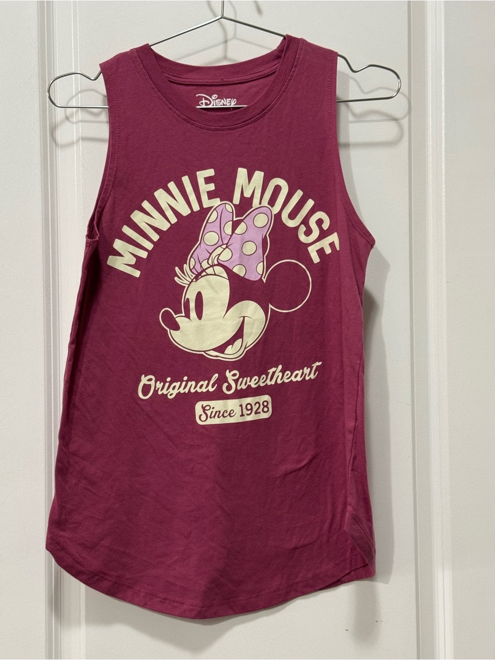 Disney Minnie Mouse Graphic Tank Top women’s size medium NWOT pit 20, L 33”